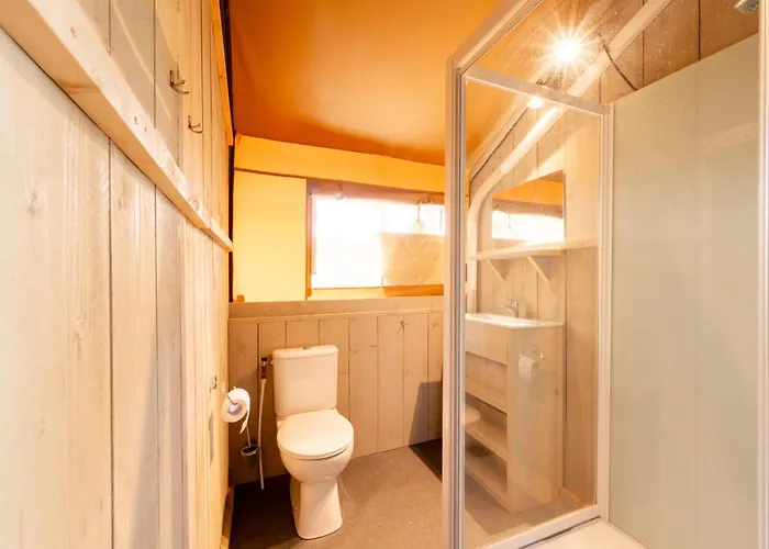 Glamping Dordogne דוביל